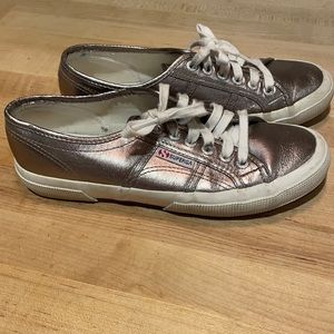 Superga silver metallic sneakers Sz 8